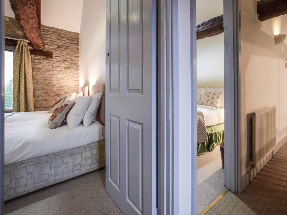 Butts Farm Villa Cirencester Luaran gambar