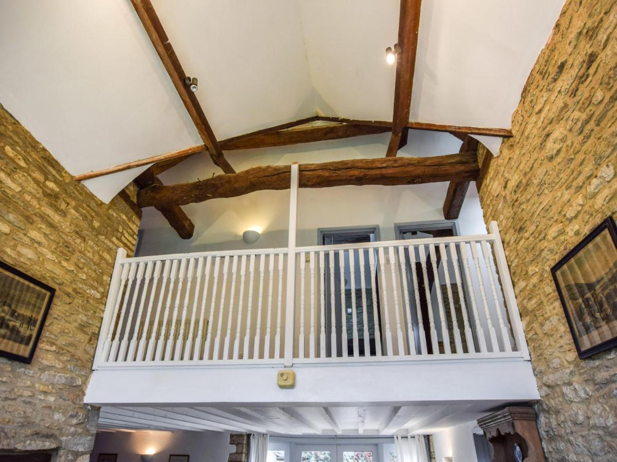 Butts Farm Villa Cirencester Luaran gambar